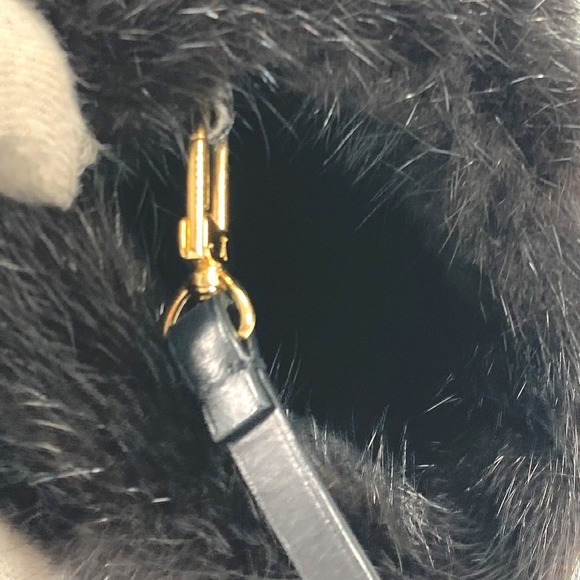 Louis Vuitton Montchon Black Vison crossbody bag shoulder mink - Picture 7 of 13